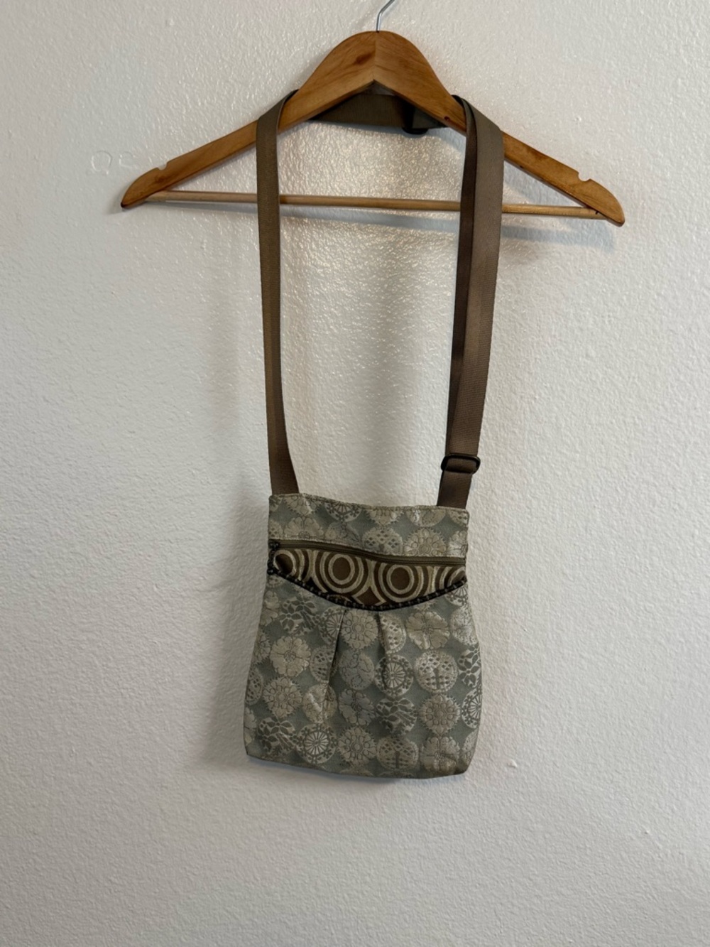 Maruca "Busy Body" Handmade In Boulder Co. Crossbody Handbag Boho Floral - Picture 9 of 10